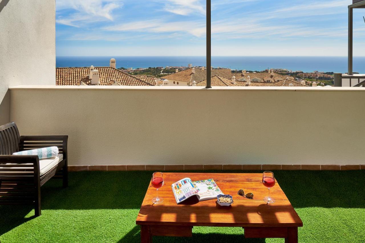 Sea View Penthouse, Pool, Privacy, Benalmadenaアパートメント エクステリア 写真